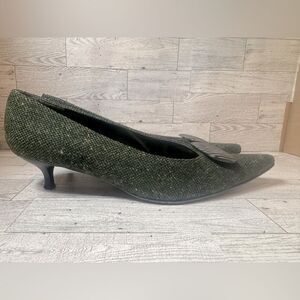 Stuart Weitzman  Green tweed kitten heels size 8.5‎